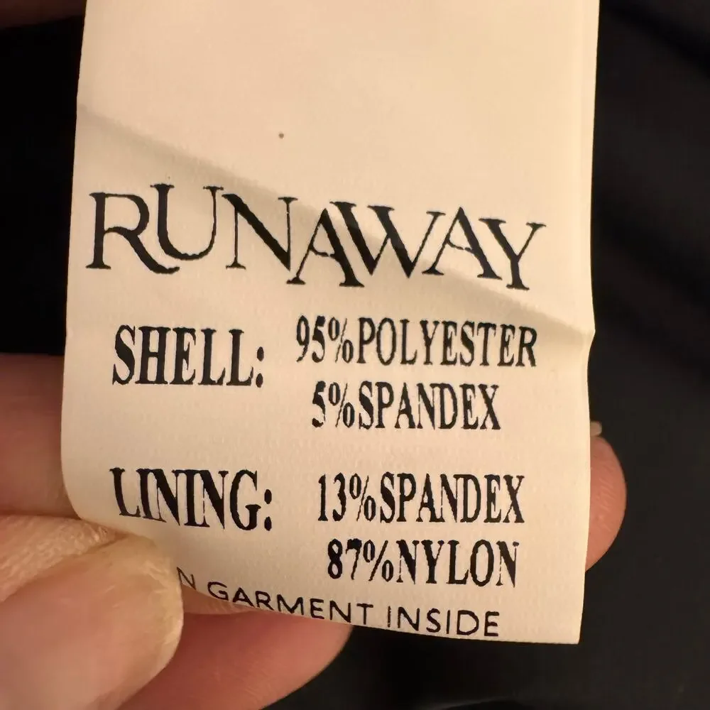 Runaway The Label nwt size